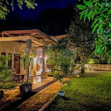 G-Rima Home Stay Labuan Bajo Exterior photo