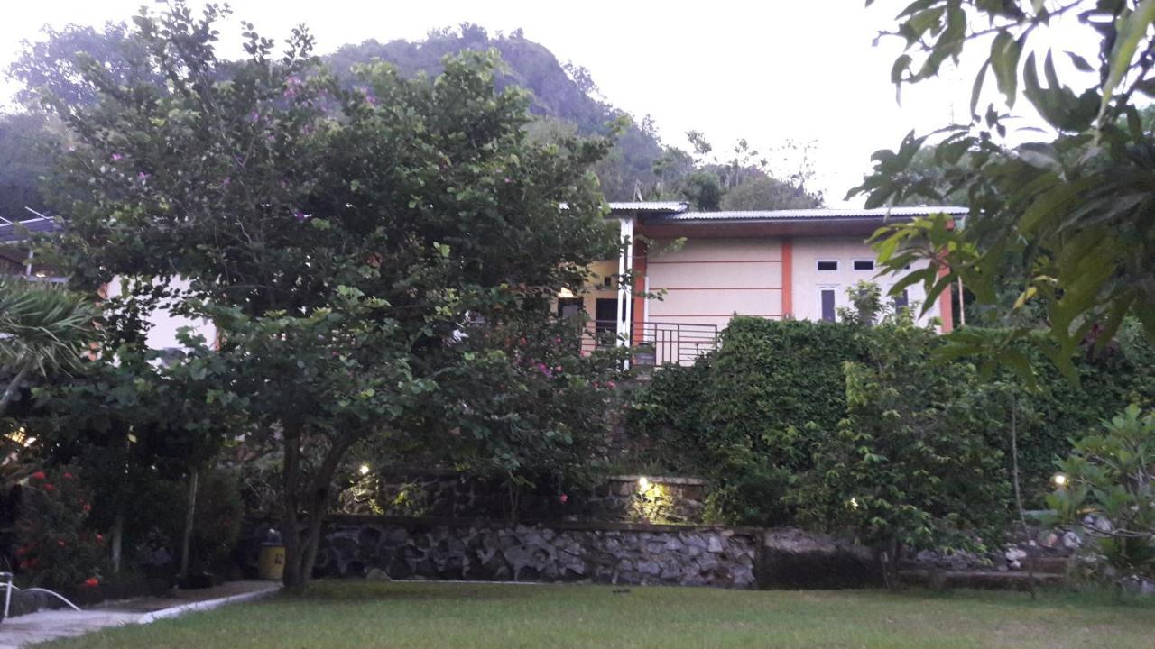 G-Rima Home Stay Labuan Bajo Exterior photo