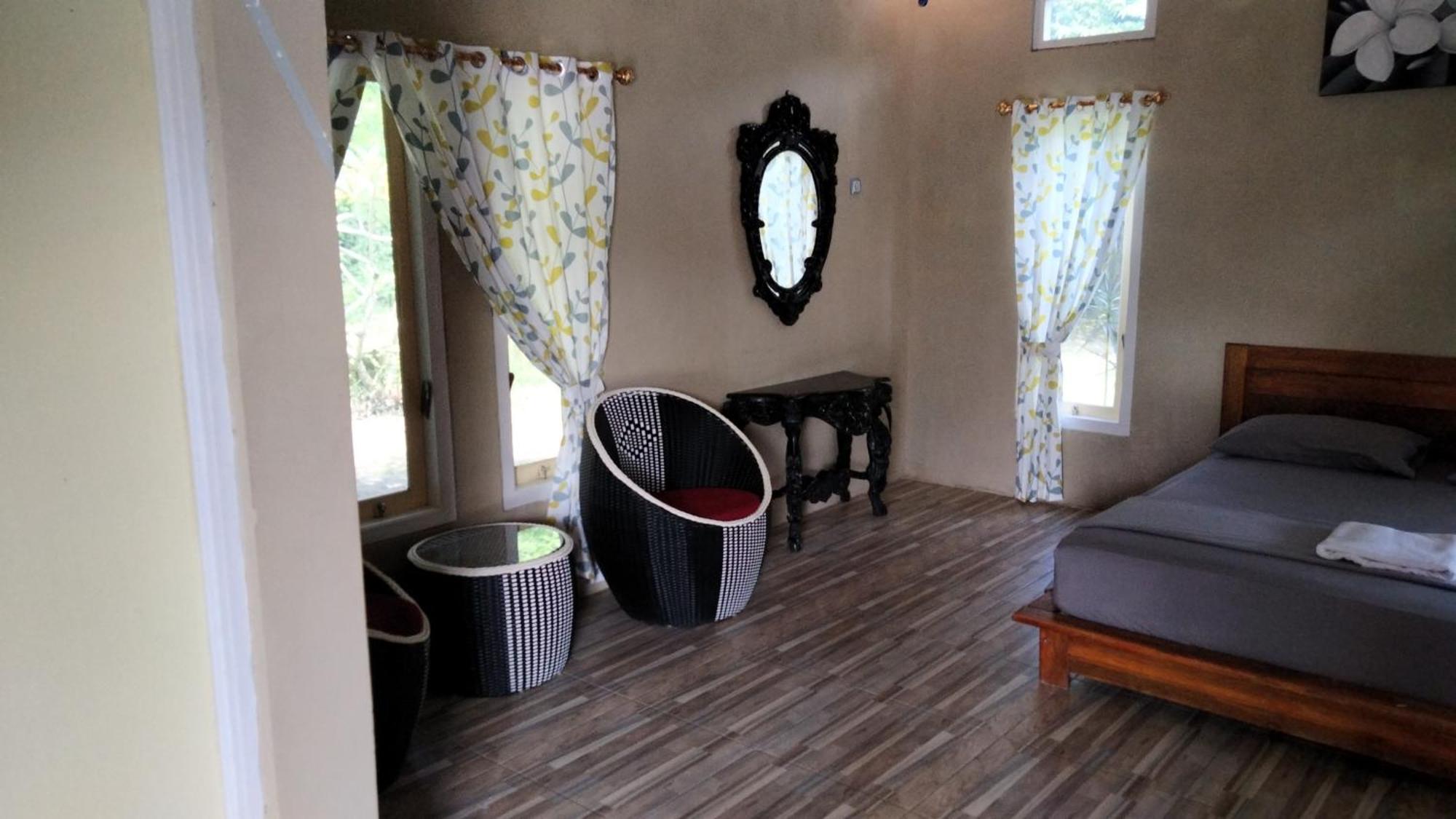 G-Rima Home Stay Labuan Bajo Room photo